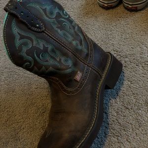 Justin boots good condition, barley worn